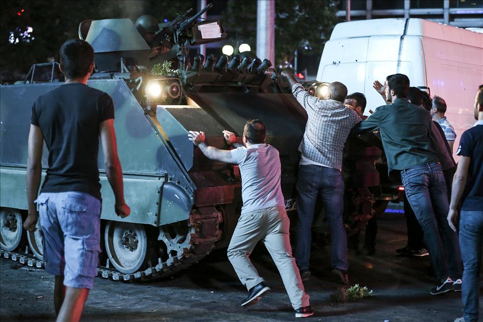 AA objektiflerinden "15 Temmuz"un simge fotoğrafları